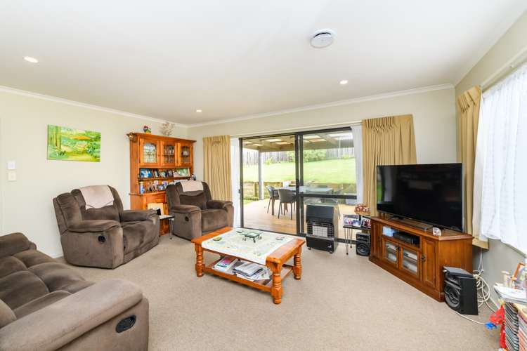 2 Logan Grove Feilding_8