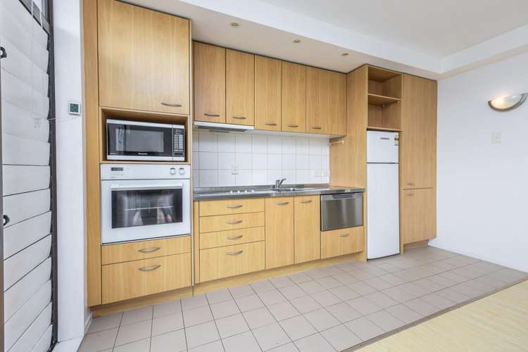 3J/7 Charlotte Street_5