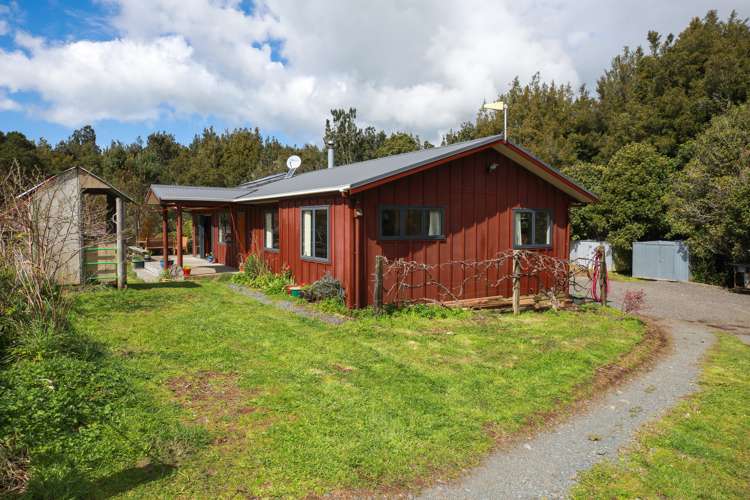 165 Pekanui Road Puketotara_1