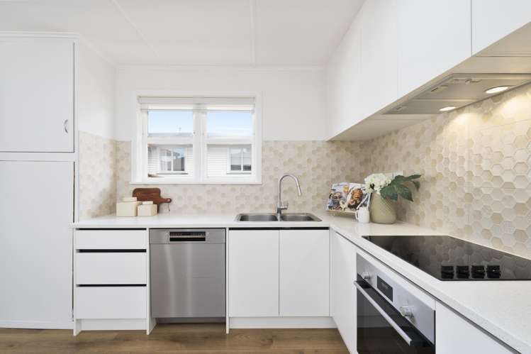 33 Longburn Road Henderson_15