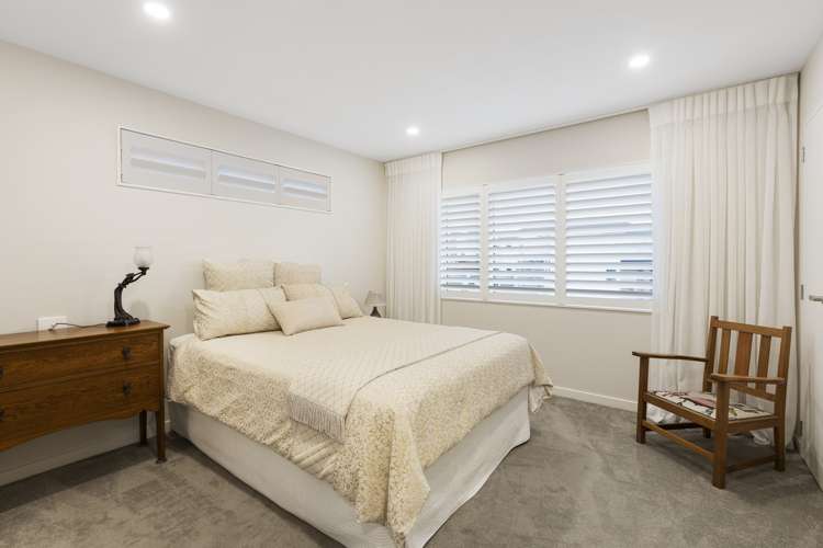 3 Paige Road Orewa_17