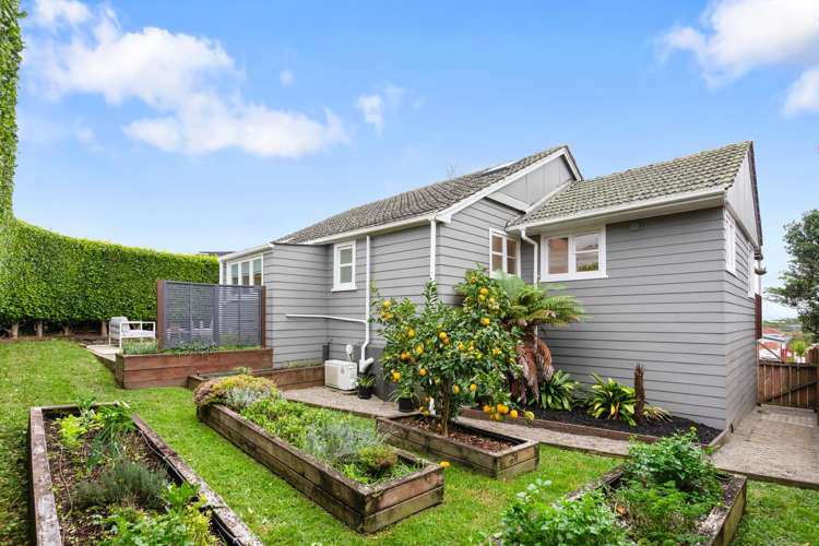 1/6 Riverview Road New Lynn_12