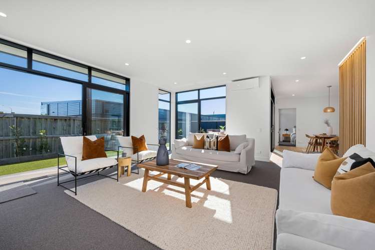 27 Blackmore Place Springlands_11