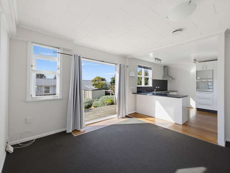 5 Mayfair Place Westown_14