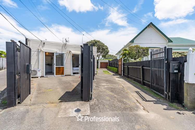 29 Richmond Grove Woburn_16