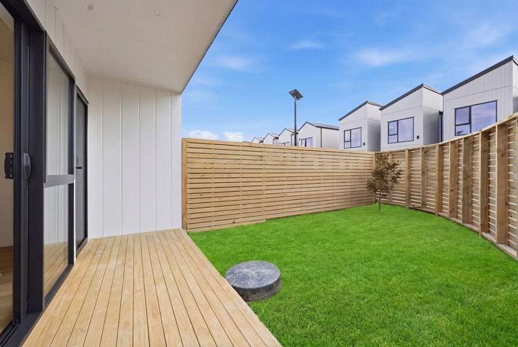 97 Wavecrest Lane Hobsonville_11