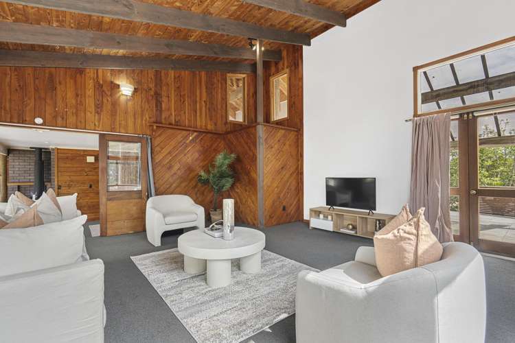 12 Kaitake Place Oakura_12