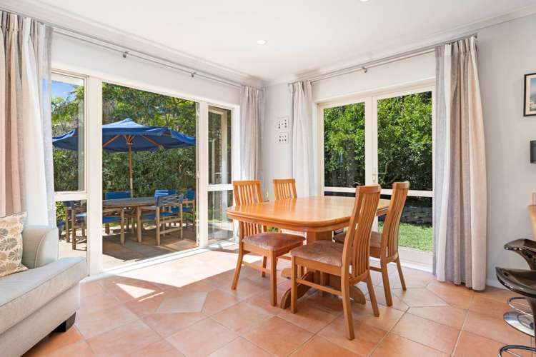 14 Margaret Henry Crescent Oteha_8