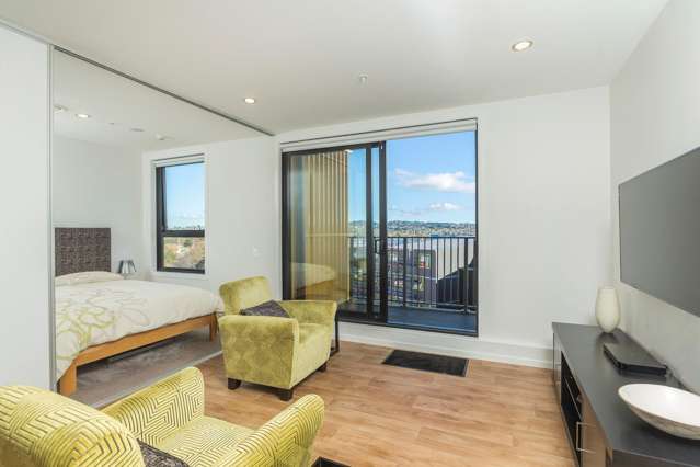 806/20 Mccrae Way New Lynn_2