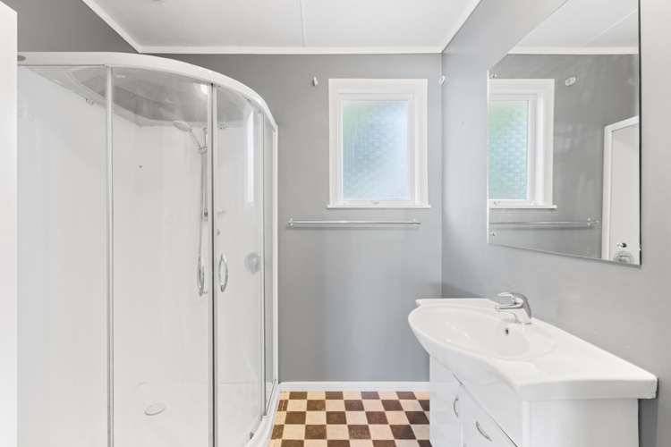 2 Collett Place Riversdale_17