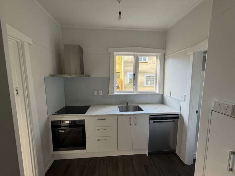 526 Adelaide Road Berhampore_11