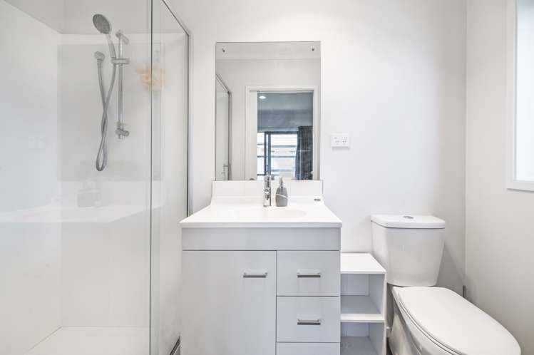 37 Limbrick Crescent Wigram_14