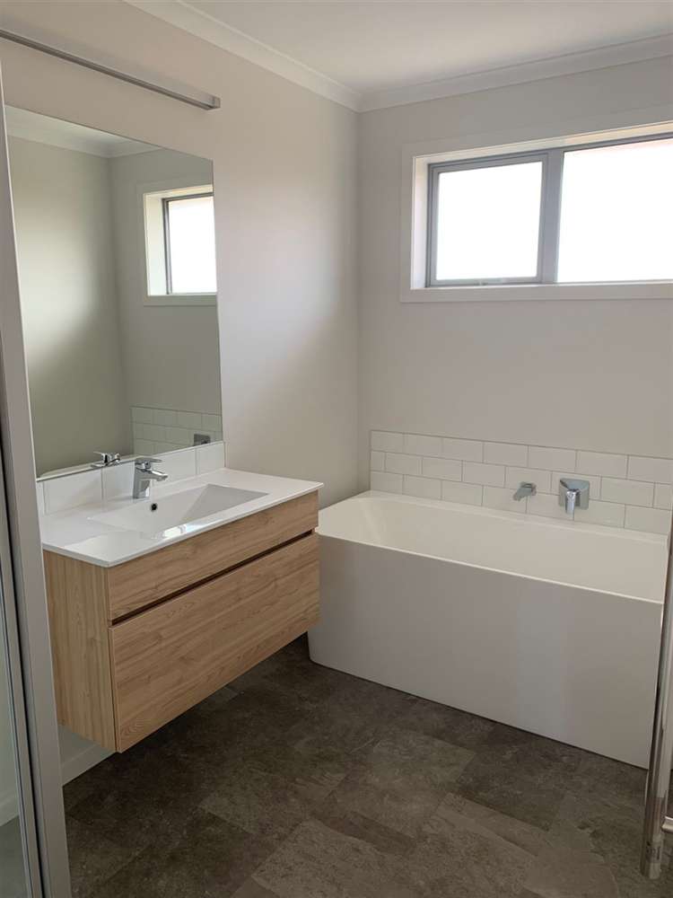 12 Tarata Grove Masterton_4