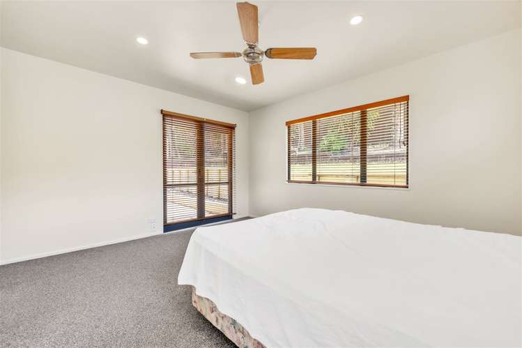 11 Fairchild Avenue Goodwood Heights_22