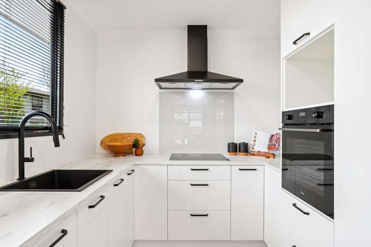 2/74 Parrs Cross Road_2