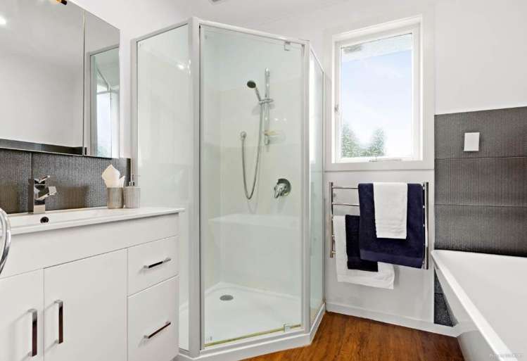 22 Trojan Crescent New Lynn_10