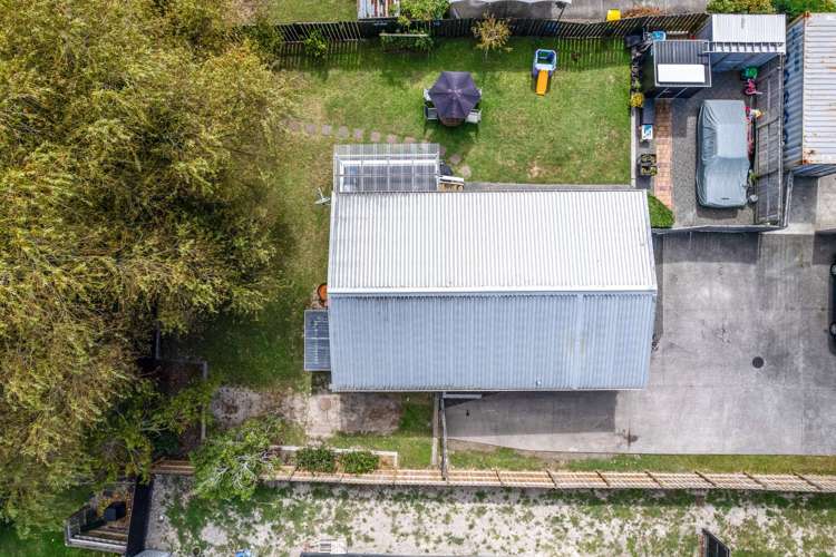 2/137 Awaroa Road Helensville_26