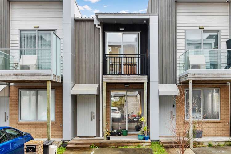 14 Ceramic Lane New Lynn_14