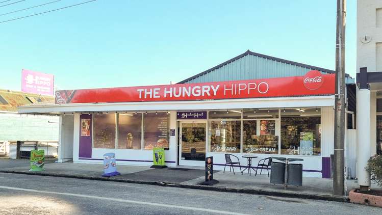 59 Main Road Tuatapere_0