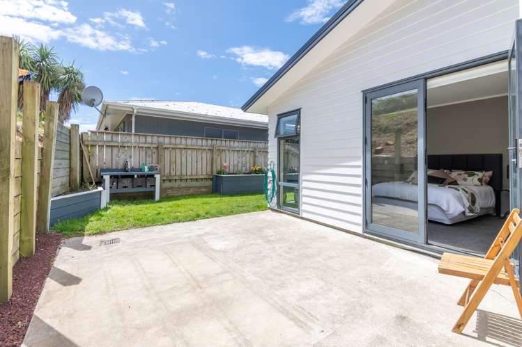 42 Kenepuru Drive Tawa_12