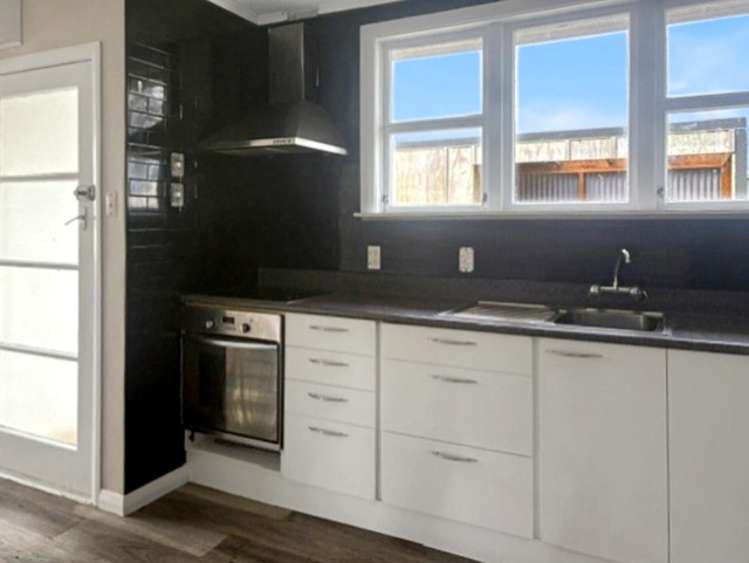 62 Avenue Road 1206_1