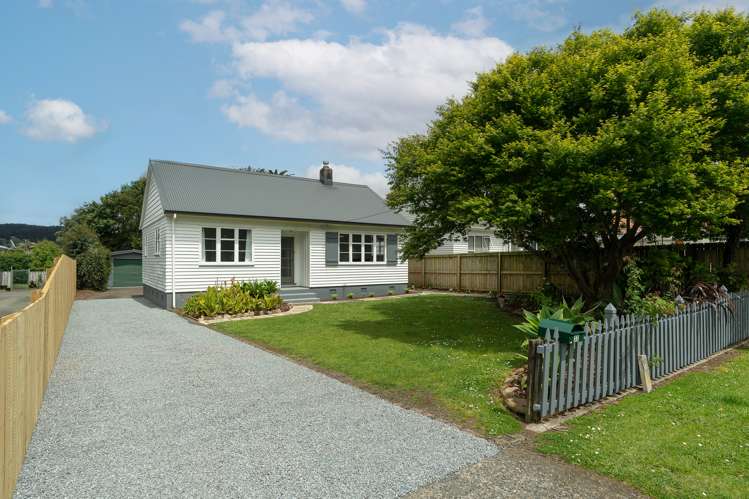 33 Cairnfield Road Kensington_21