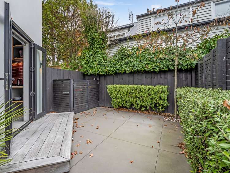 6/28 Beveridge Street City Centre_7