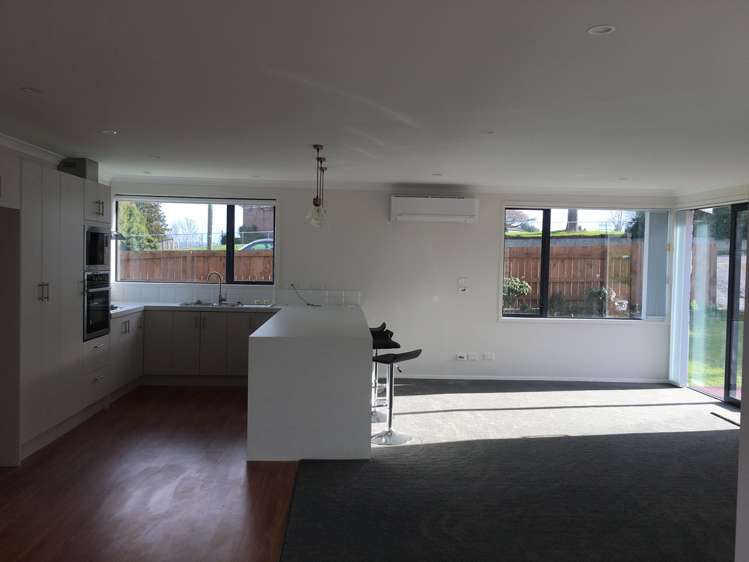 39 Baker Street Caversham_5