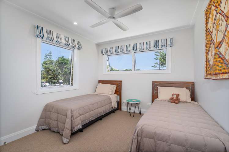 112 Ocean Close Matarangi_24