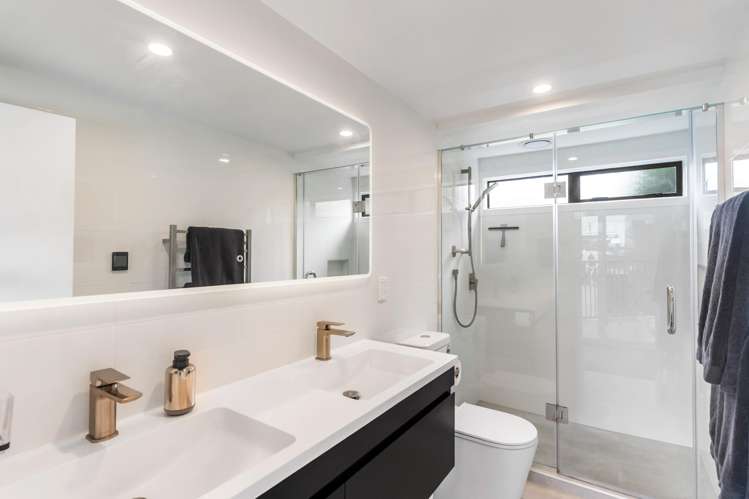 174 Prince Regent Drive Farm Cove_18