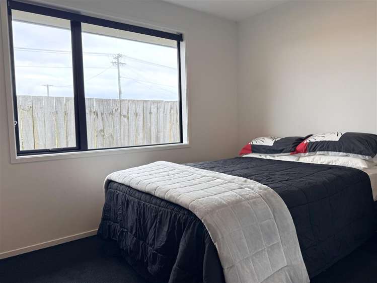 64 Blake Street Blaketown_12