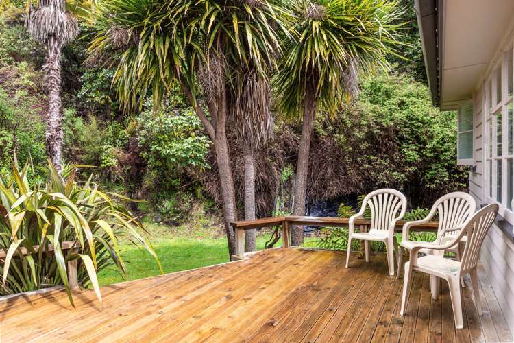 19 Poriwira Drive Kuratau_21