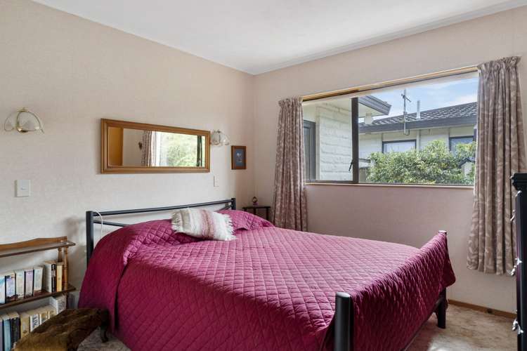 10 Hobhouse Street Stoke_11