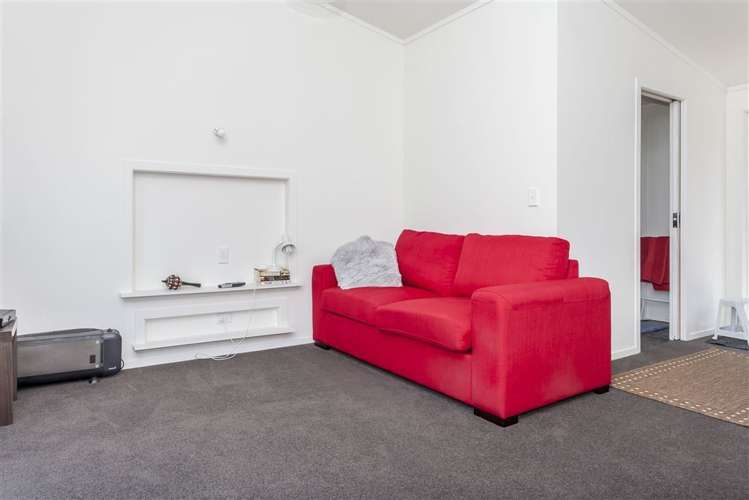 311 Linton Crescent Whangamata_18