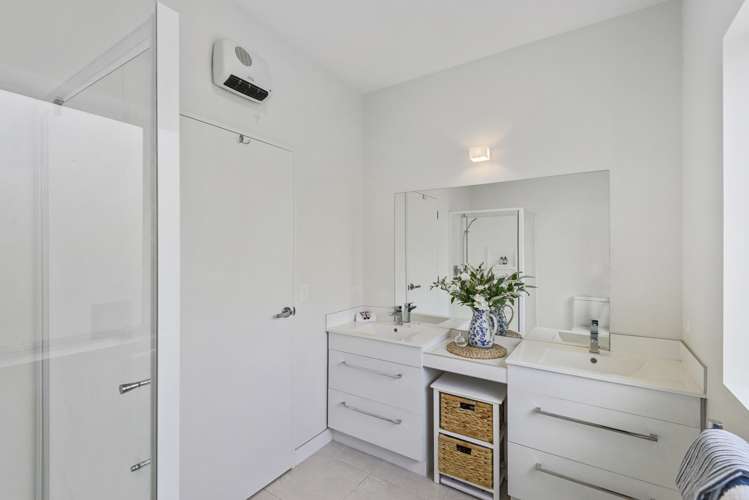 812 Oxford Road Fernside_14