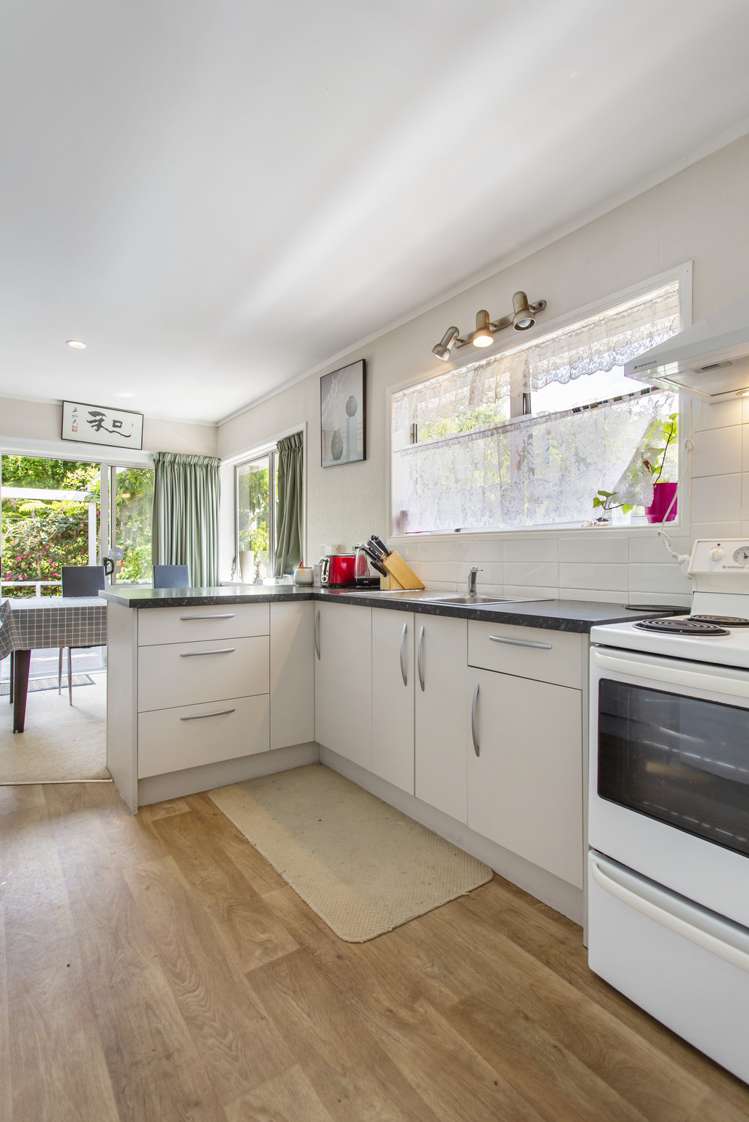 2/26 Te Anau Place Pakuranga Heights_23