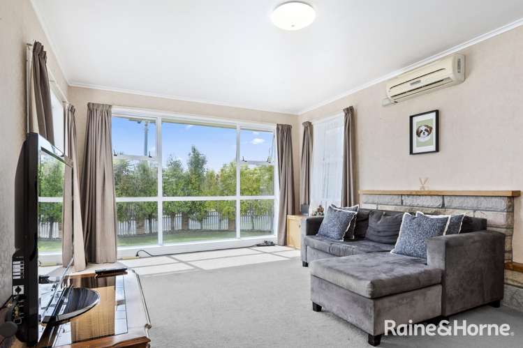 1 Upland Street Brookfield_3