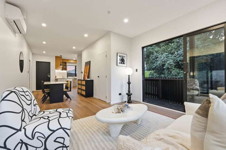 13 Torino Street Pt England_19