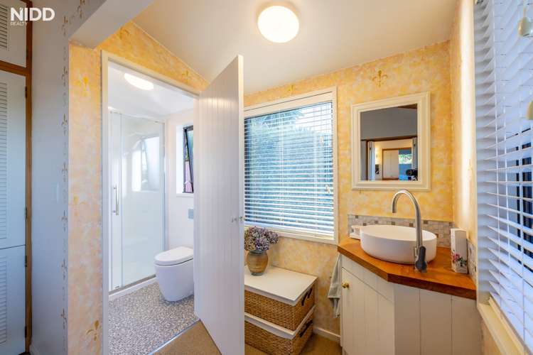 52 Kauri Street Ravensbourne_10