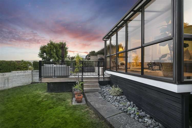 1/23a Gladstone Road Northcote_25