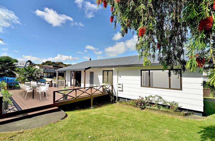 42 Charntay Avenue Clover Park_16