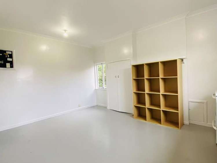 13 Gardner Ave 1732_3
