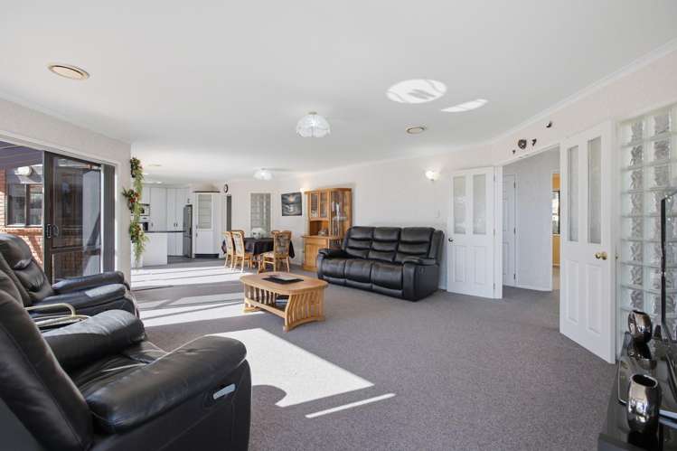 71 Brooklands Road Brooklands_12