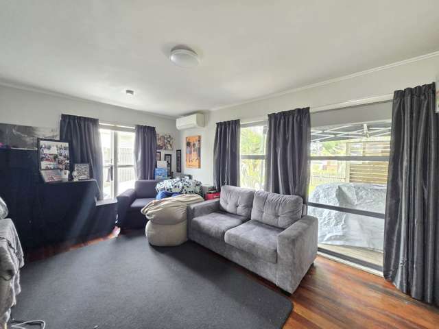 2/47 Gilbert Road Otara_1