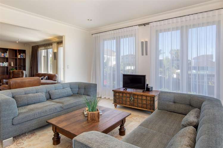 2/70 Kitchener Road Milford_23