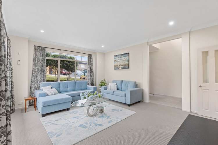27 Amaretto Avenue Flat Bush_15