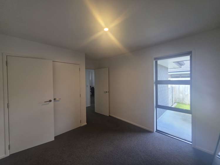 16 Tiria Drive 1131_6