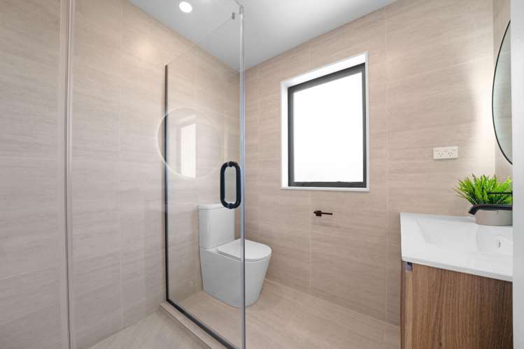 1/6 Rosina Place Pakuranga_13