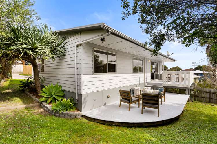 15b Aeroview Drive Beach Haven_13