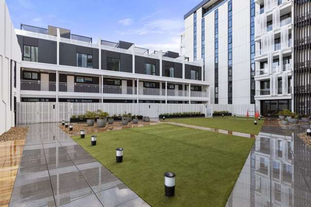 120/223A Green Lane West Epsom_1